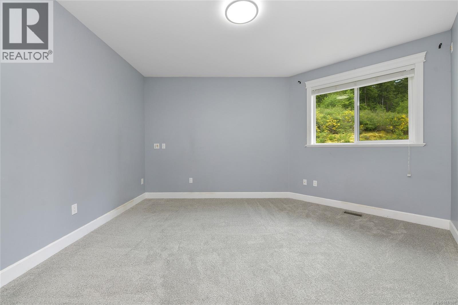 1058 SUMMER BREEZE Lane, Langford