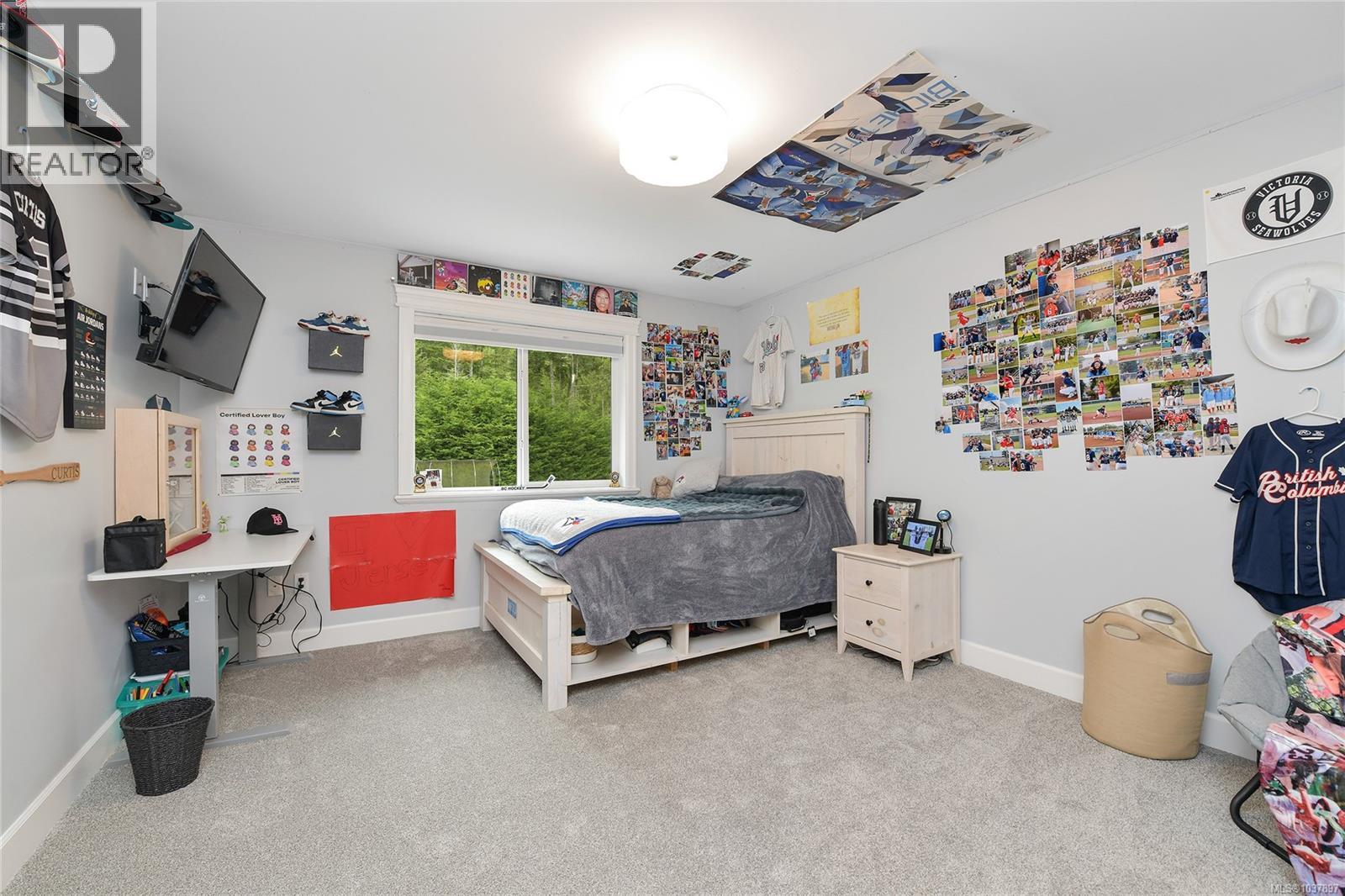 1058 SUMMER BREEZE Lane, Langford