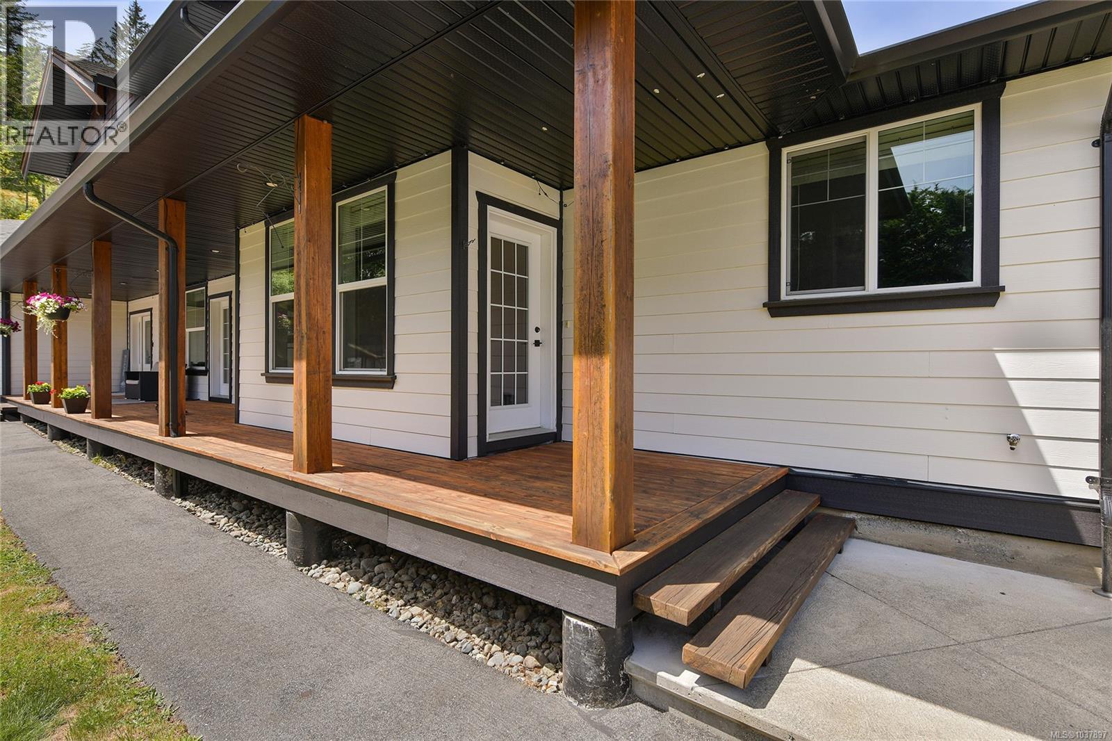 1058 SUMMER BREEZE Lane, Langford