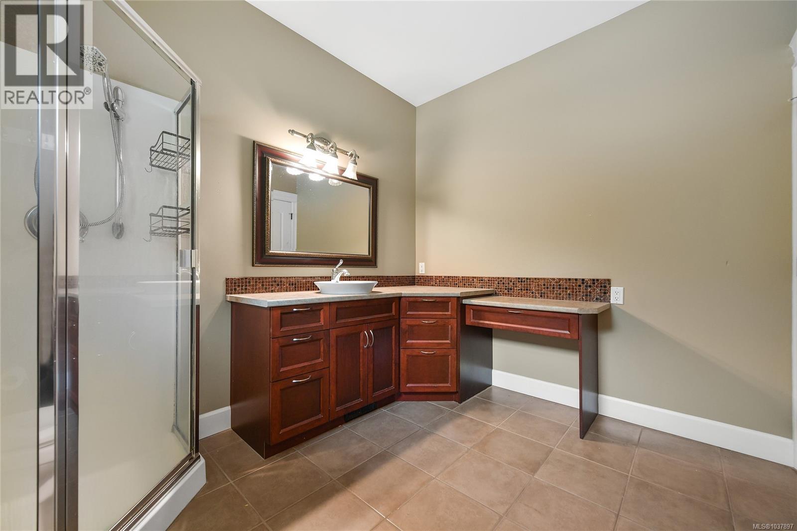 1058 SUMMER BREEZE Lane - 68