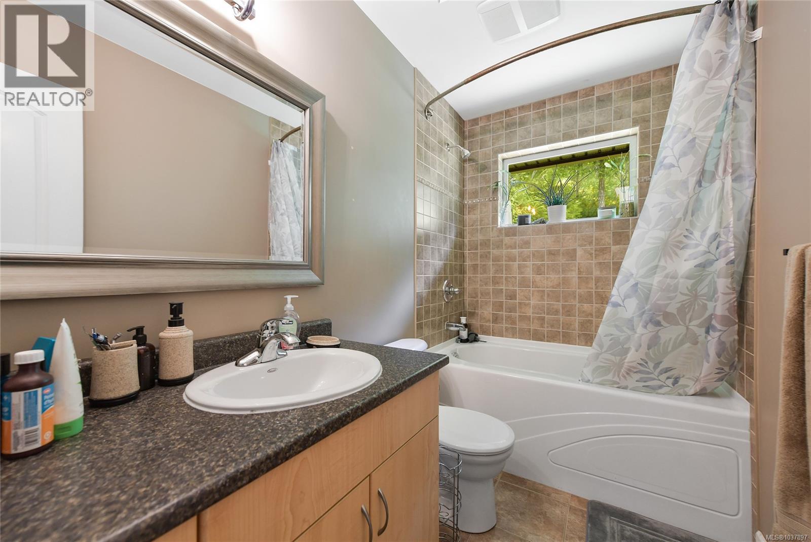 1058 SUMMER BREEZE Lane, Langford