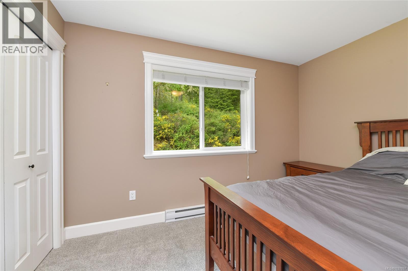 1058 SUMMER BREEZE Lane - 77