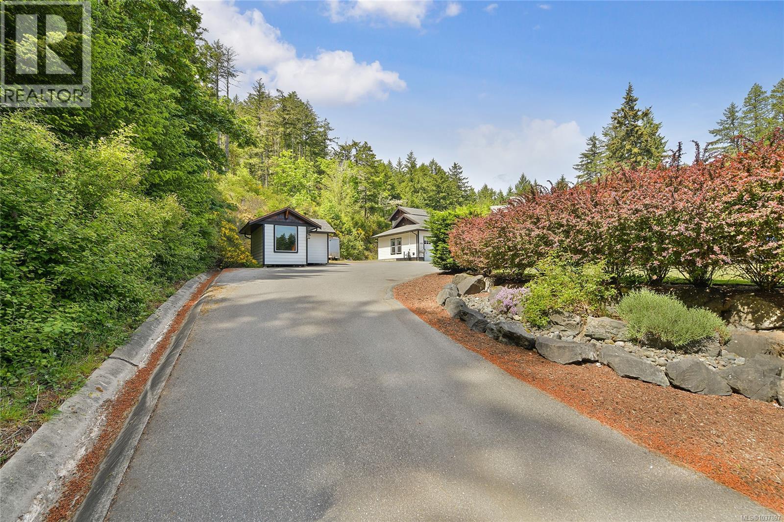 1058 SUMMER BREEZE Lane, Langford