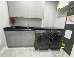 12343 93a Avenue, Surrey, BC V3V7B1 Photo 30