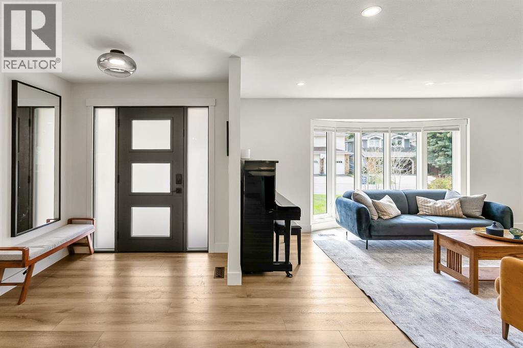 75 Woodacres Crescent SW - 9