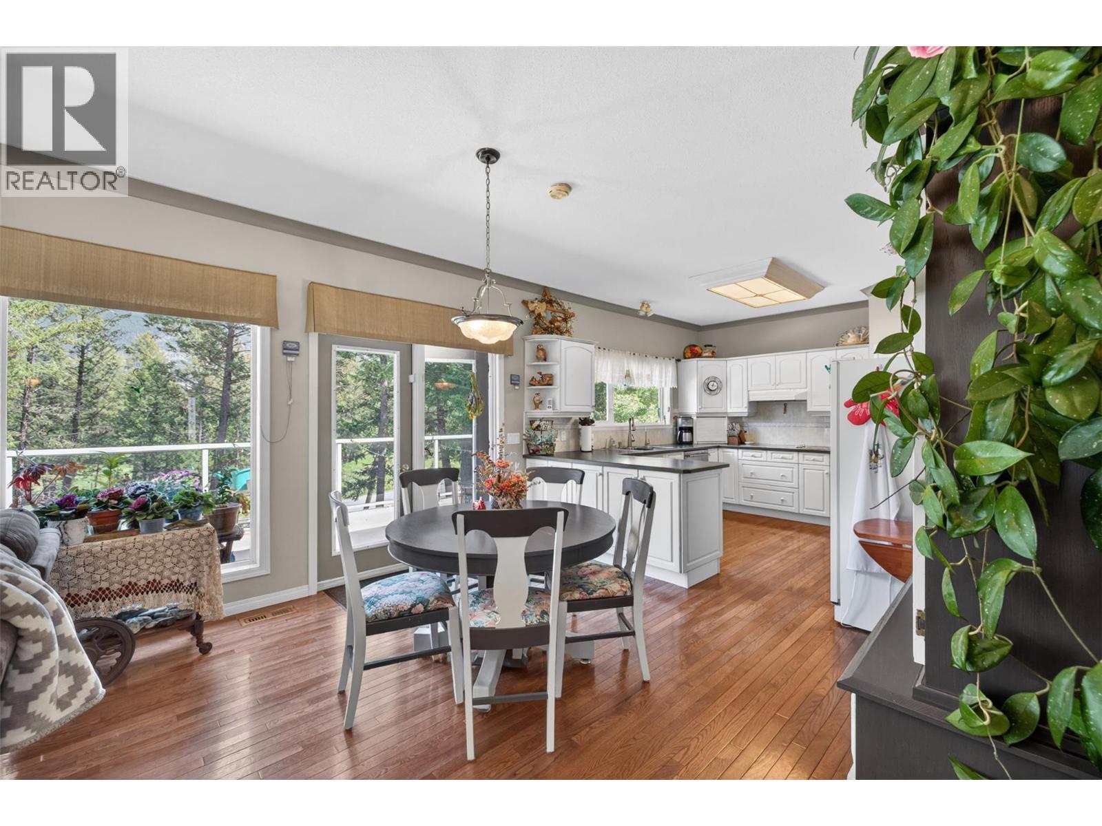 #27 640 Upper Lakeview Road - 13