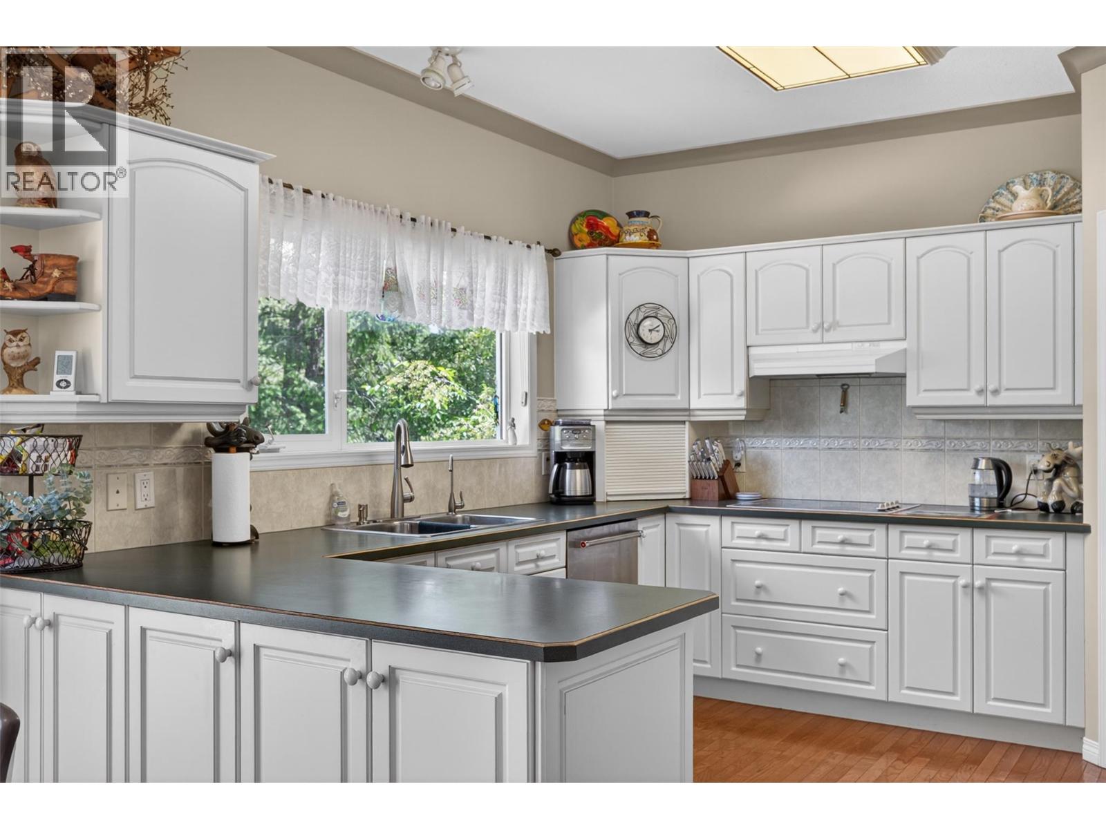 #27 640 Upper Lakeview Road - 14