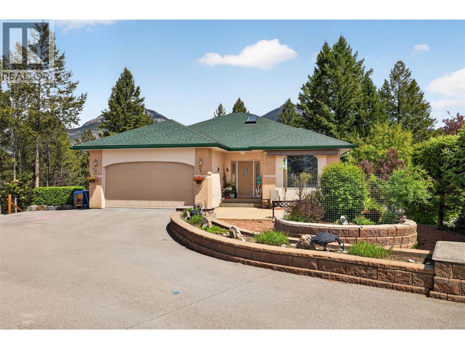 #27 640 Upper Lakeview Road - Image 2