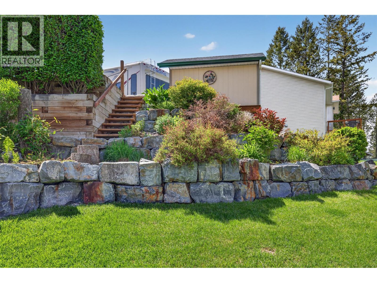 #27 640 Upper Lakeview Road - 8