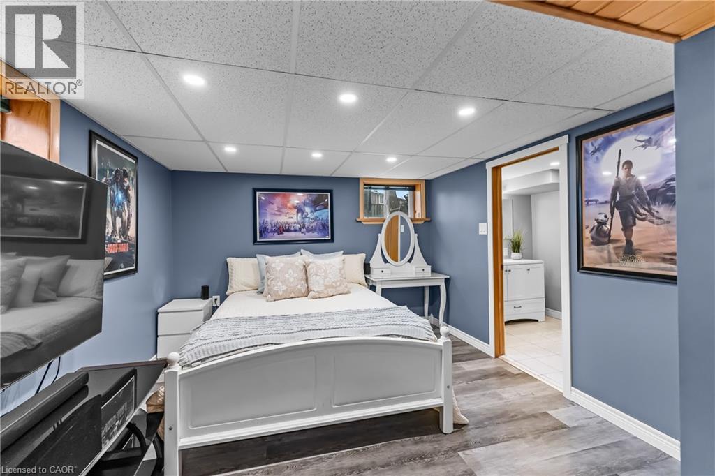 6396 LAURA Crescent - 27