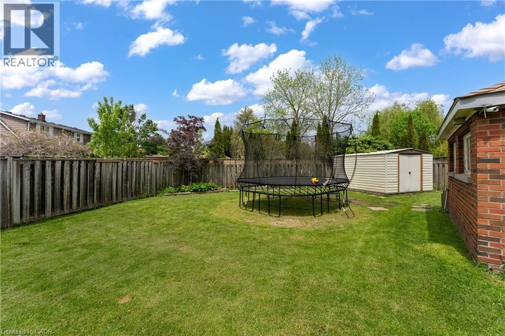 6396 LAURA Crescent - 36