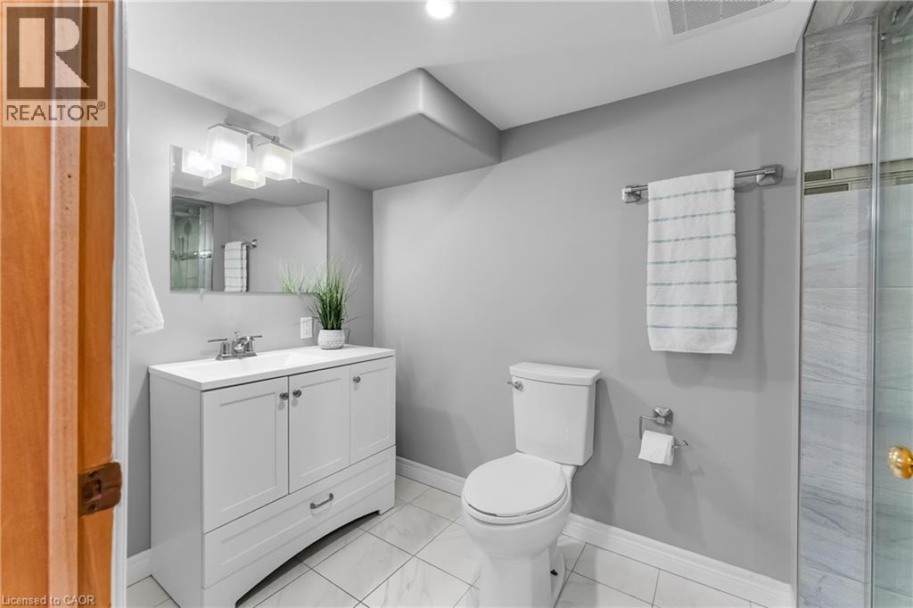 6396 LAURA Crescent - 28