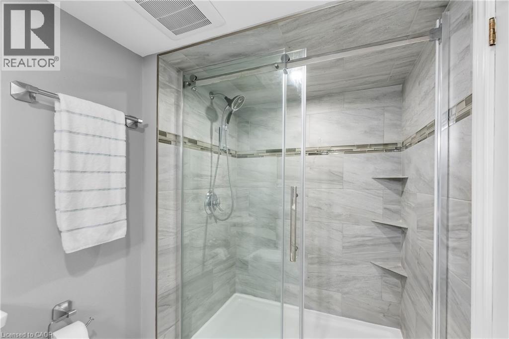6396 LAURA Crescent - 29