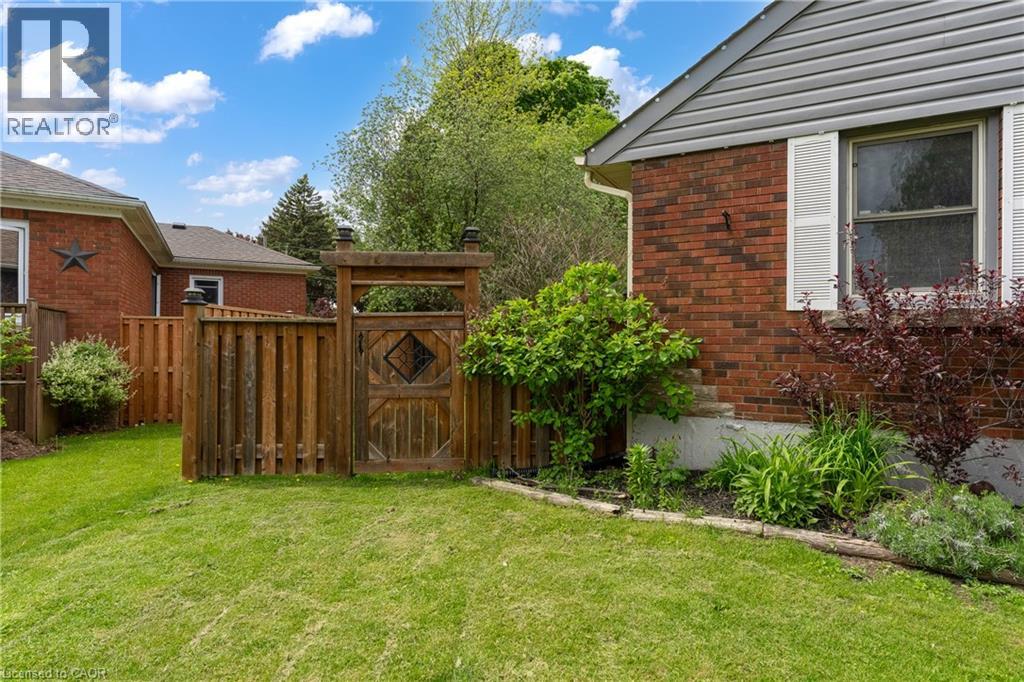 6396 LAURA Crescent - 39