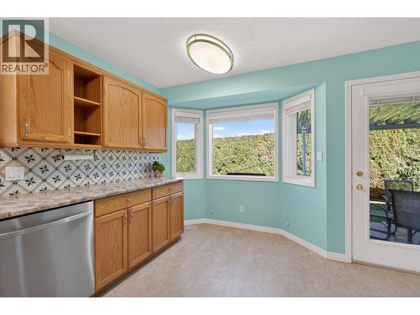 #7 2710 Allenby Way - 10
