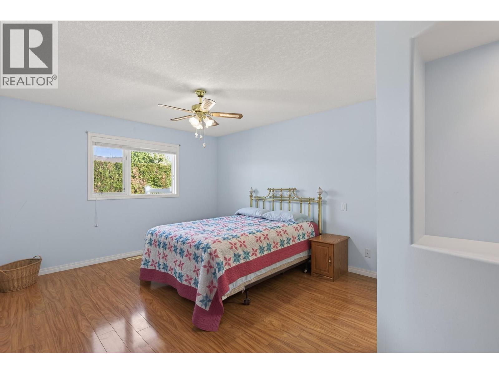 #7 2710 Allenby Way - 32