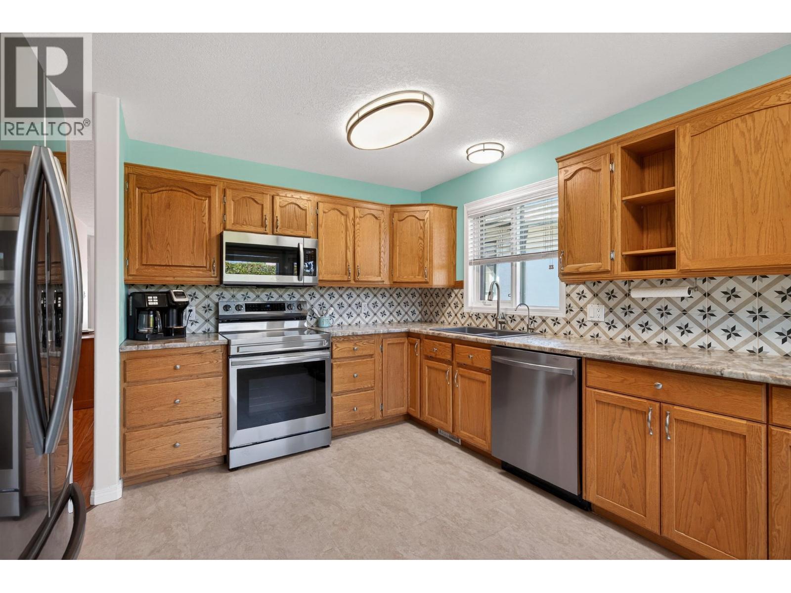 #7 2710 Allenby Way - 16