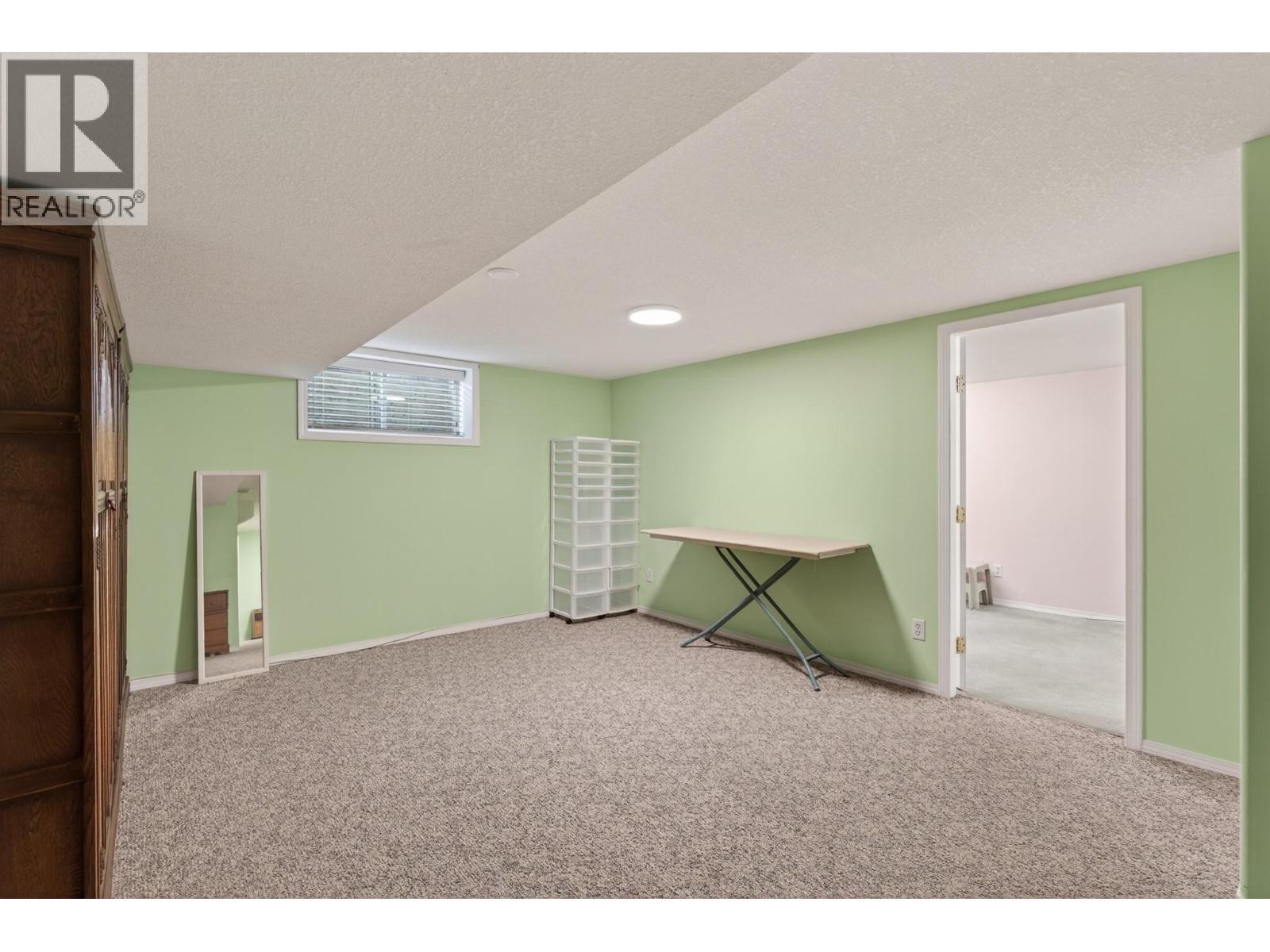 #7 2710 Allenby Way - 49