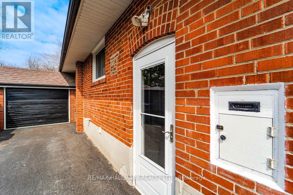 30 SHANDON DRIVE - 33