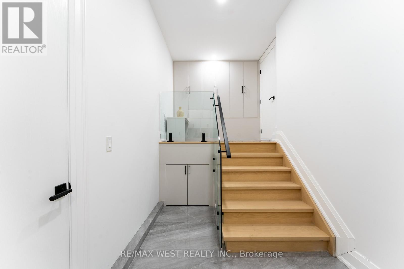 52 WILDWOOD AVENUE - 38