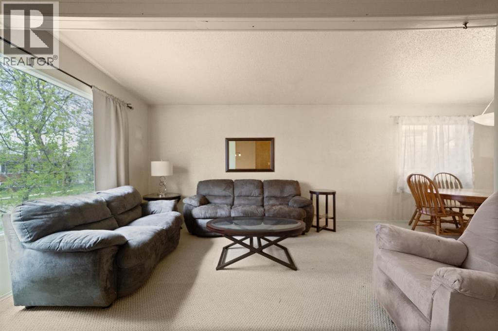 6614 44B Avenue - photo 4