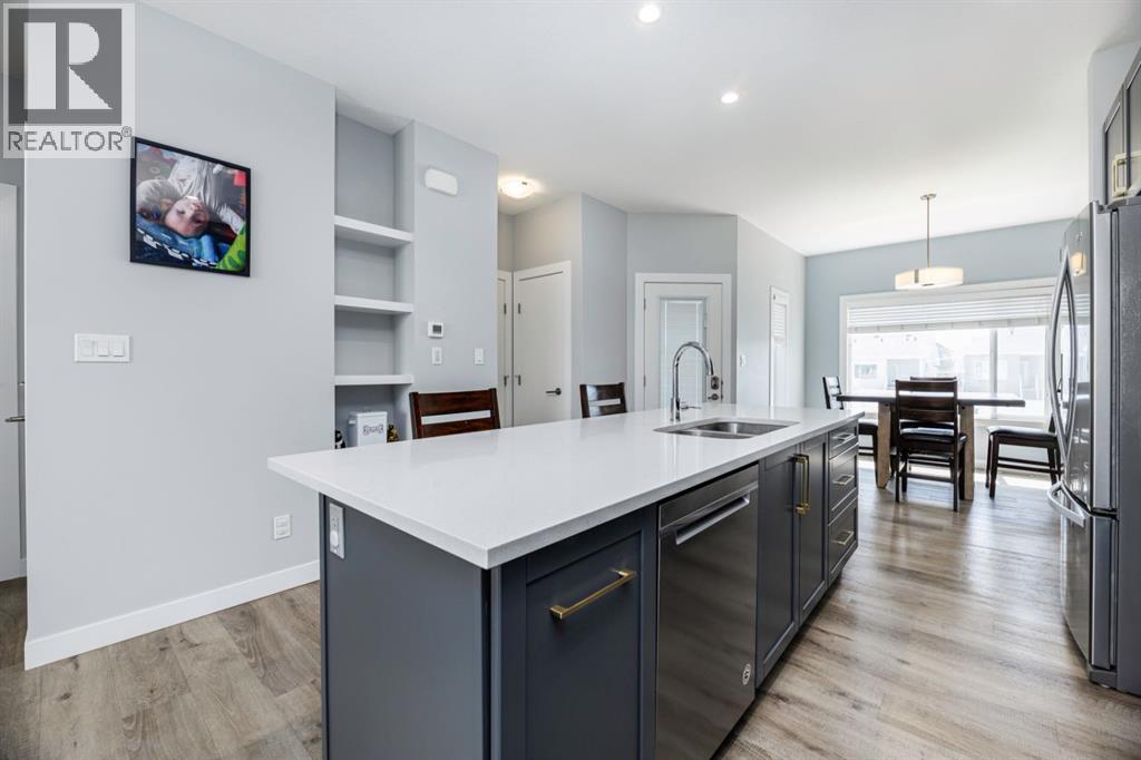 81 Ellington Crescent — photo 9