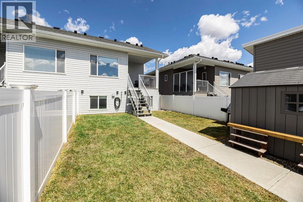 81 Ellington Crescent — photo 26