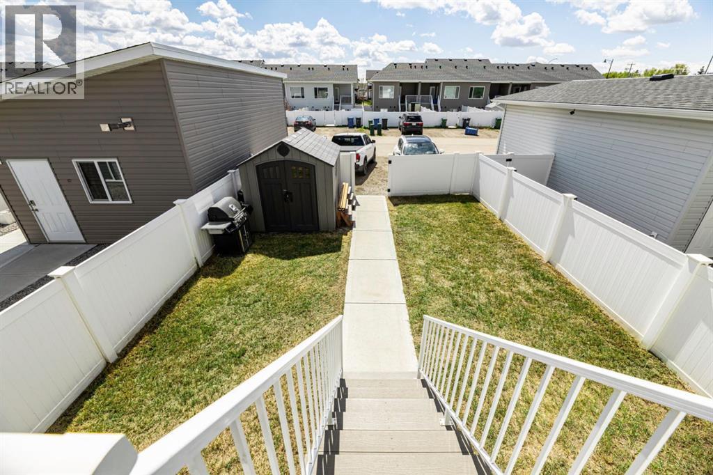 81 Ellington Crescent — photo 24