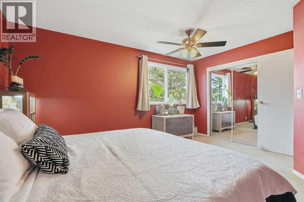 #59 7205 4 Street NE - 25