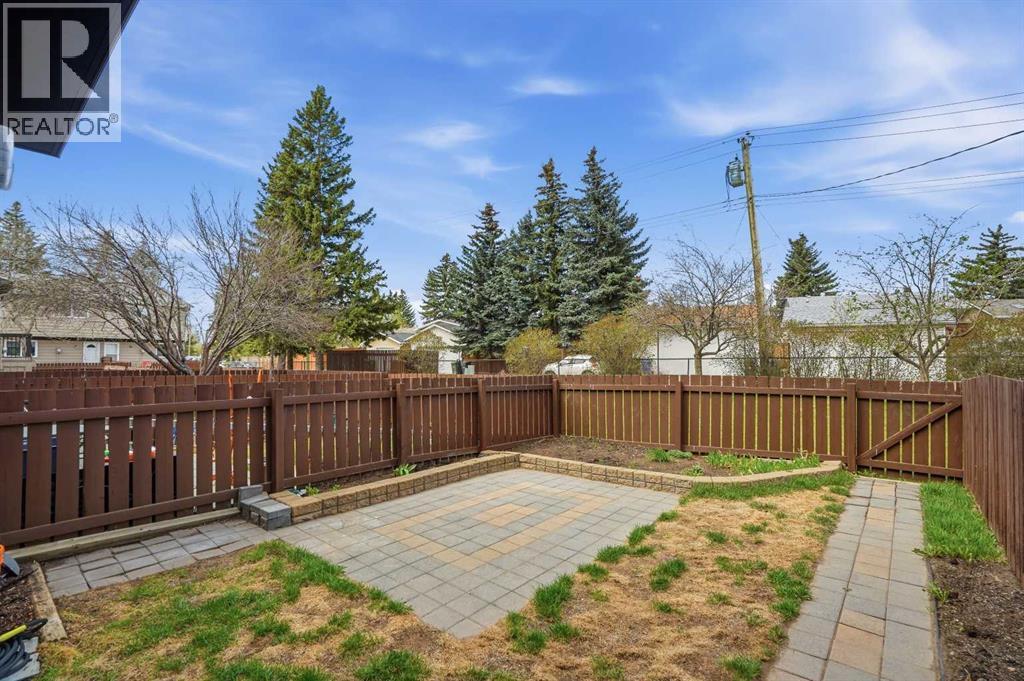 #59 7205 4 Street NE - 35