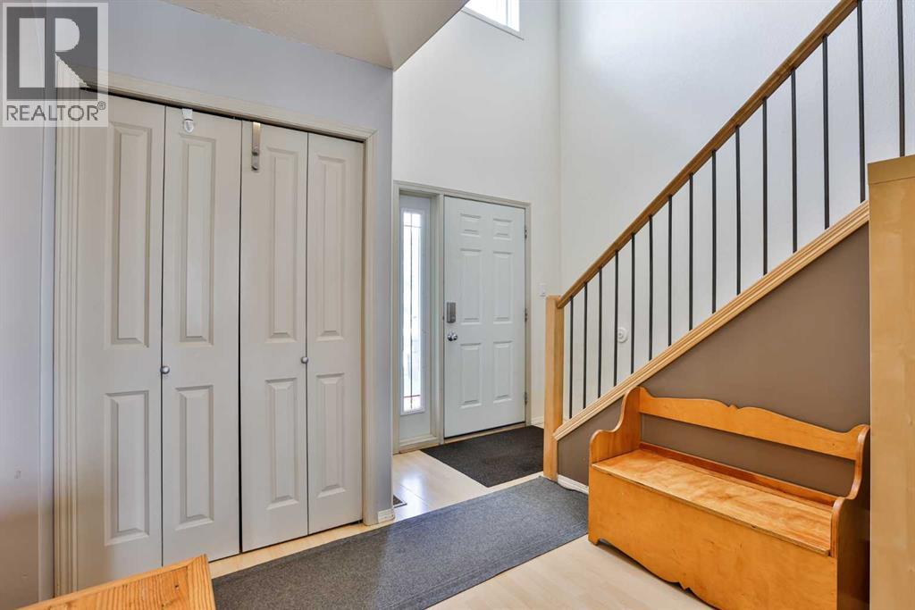 142 Peigan Court W - 4