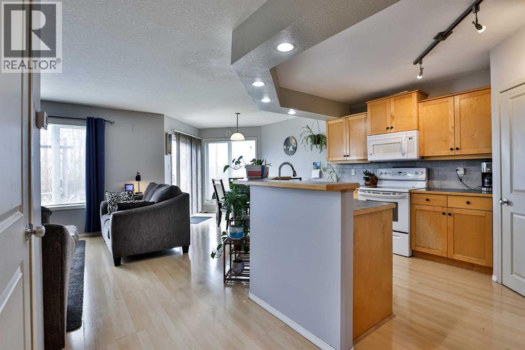 142 Peigan Court W - 7