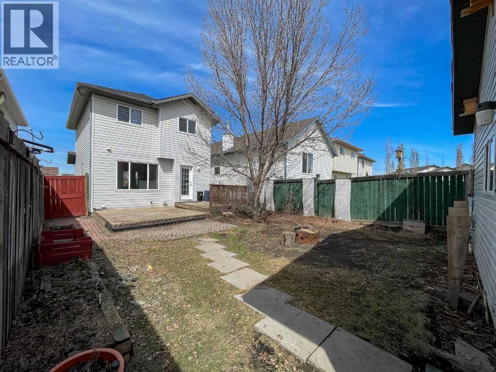 133 Diefenbaker Drive N - 30