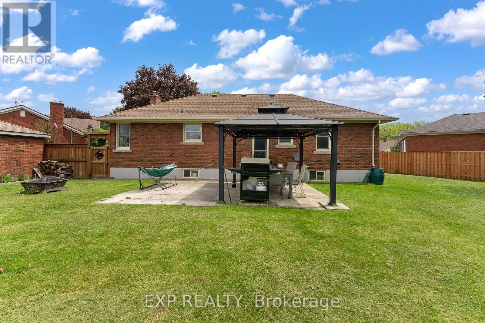 6396 LAURA CRESCENT - 31