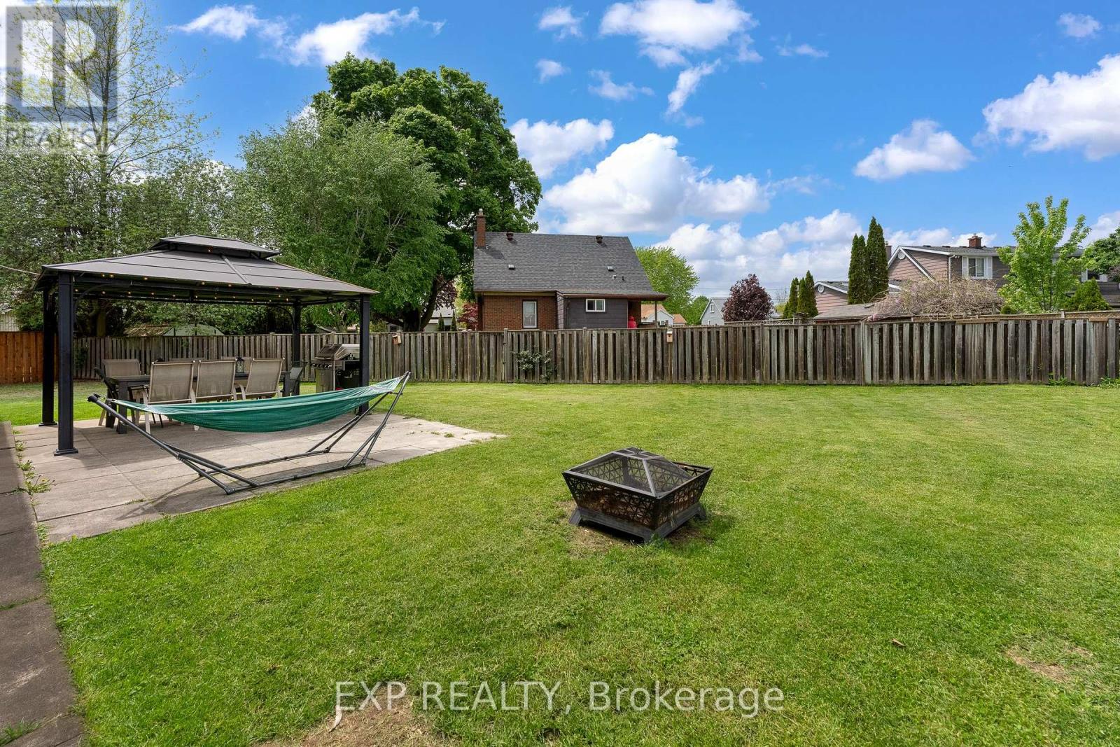 6396 LAURA CRESCENT - 34