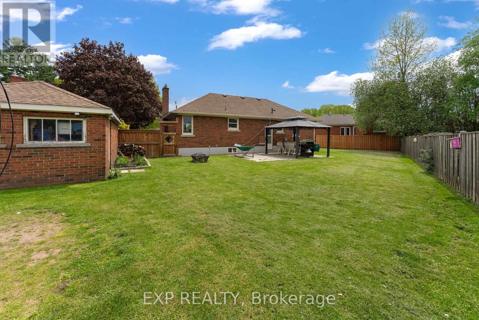6396 LAURA CRESCENT - 38