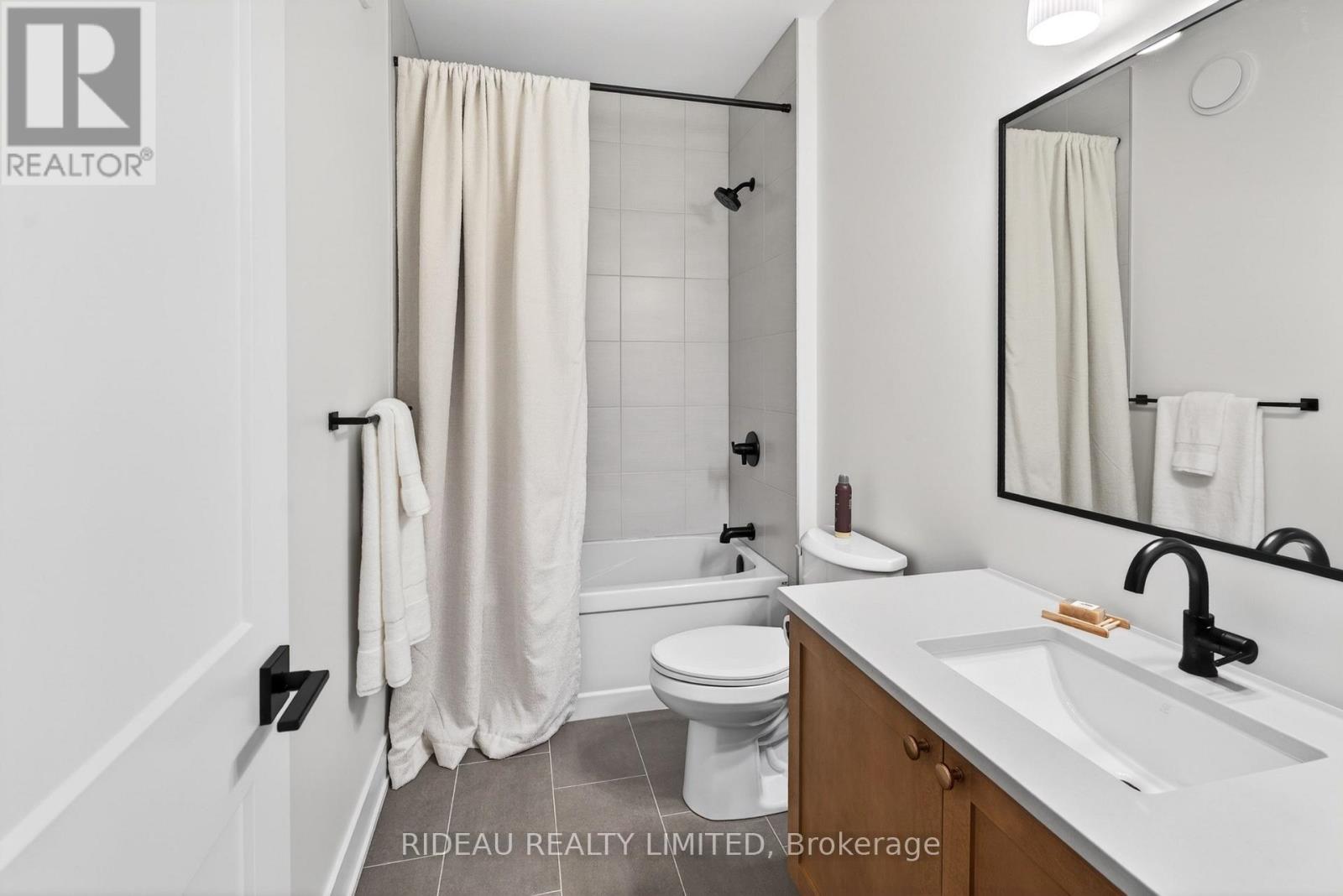 126 SHELTER COVE DRIVE - 6