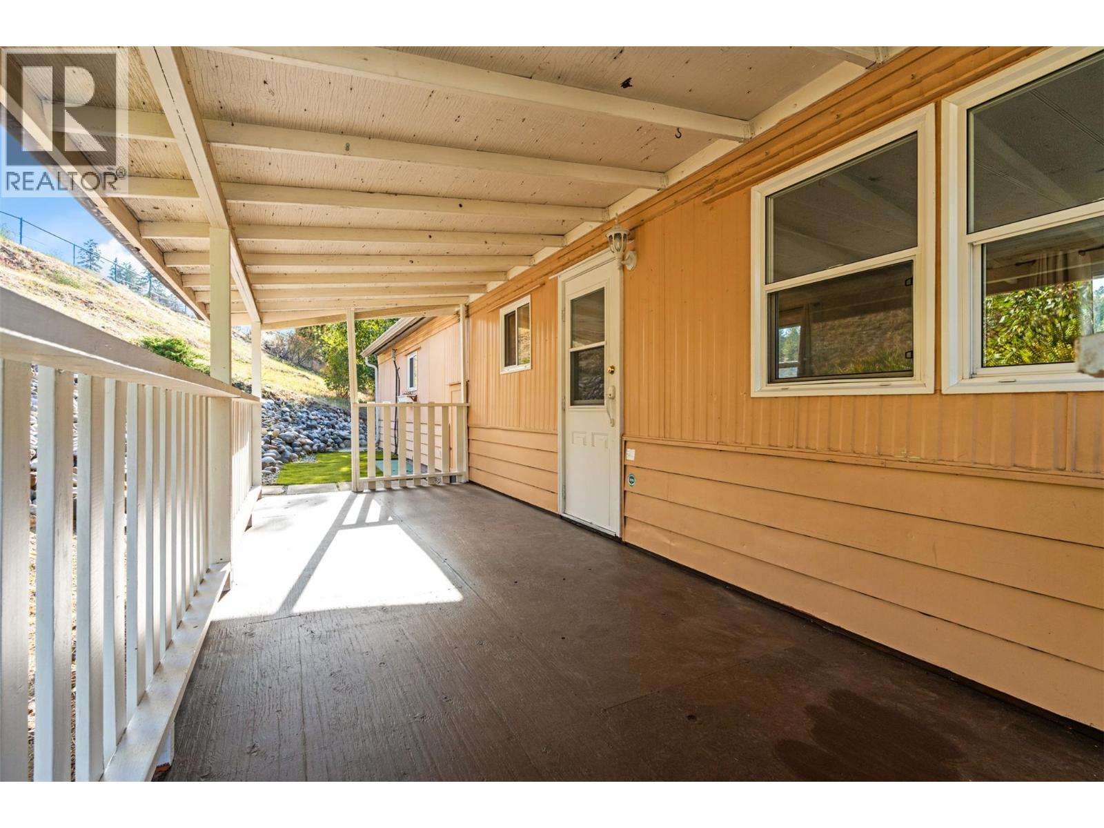 #92 15401 Kalamalka Road - 32