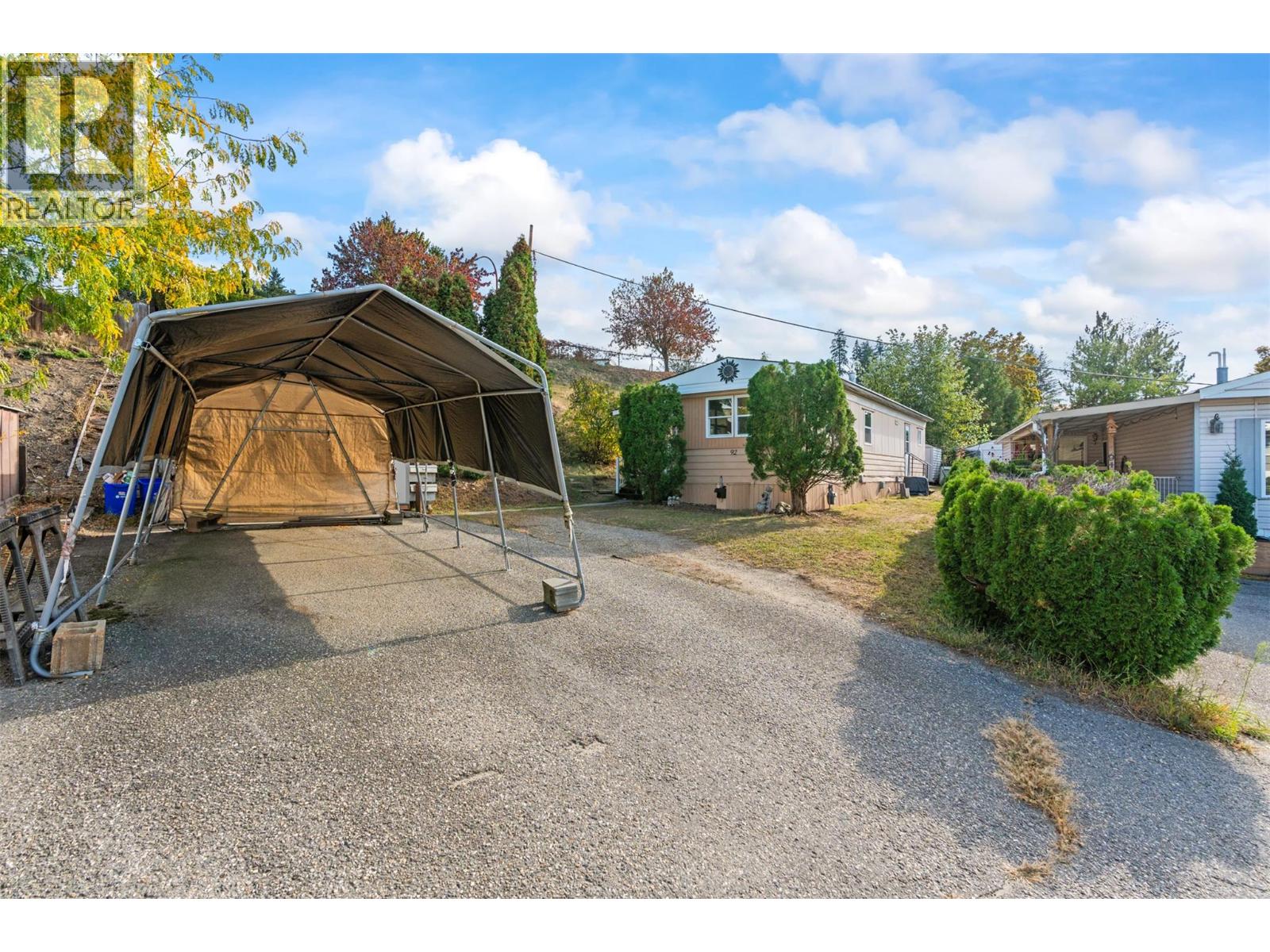 #92 15401 Kalamalka Road - 27