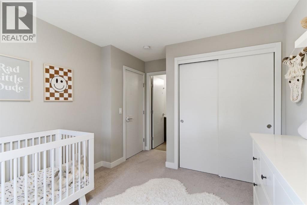 #1 1707 33 Avenue SW - 25