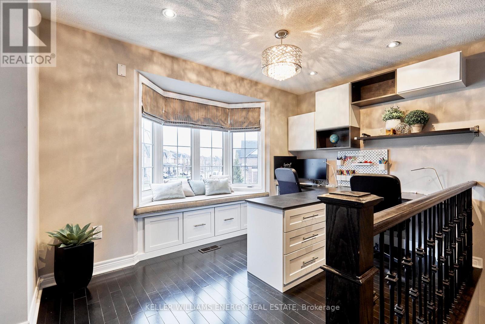 50 RUMBELLOW CRESCENT - 17