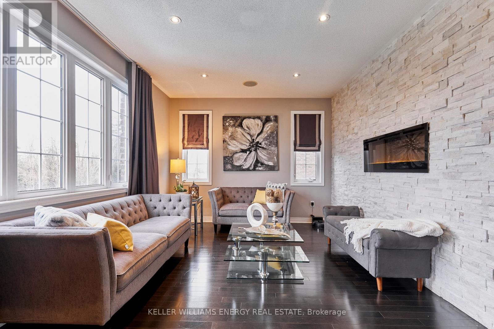 50 RUMBELLOW CRESCENT - 8