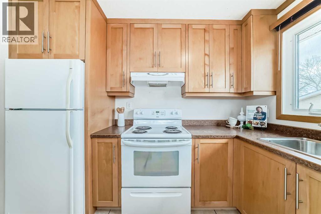 41 Alder Crescent SE - 11