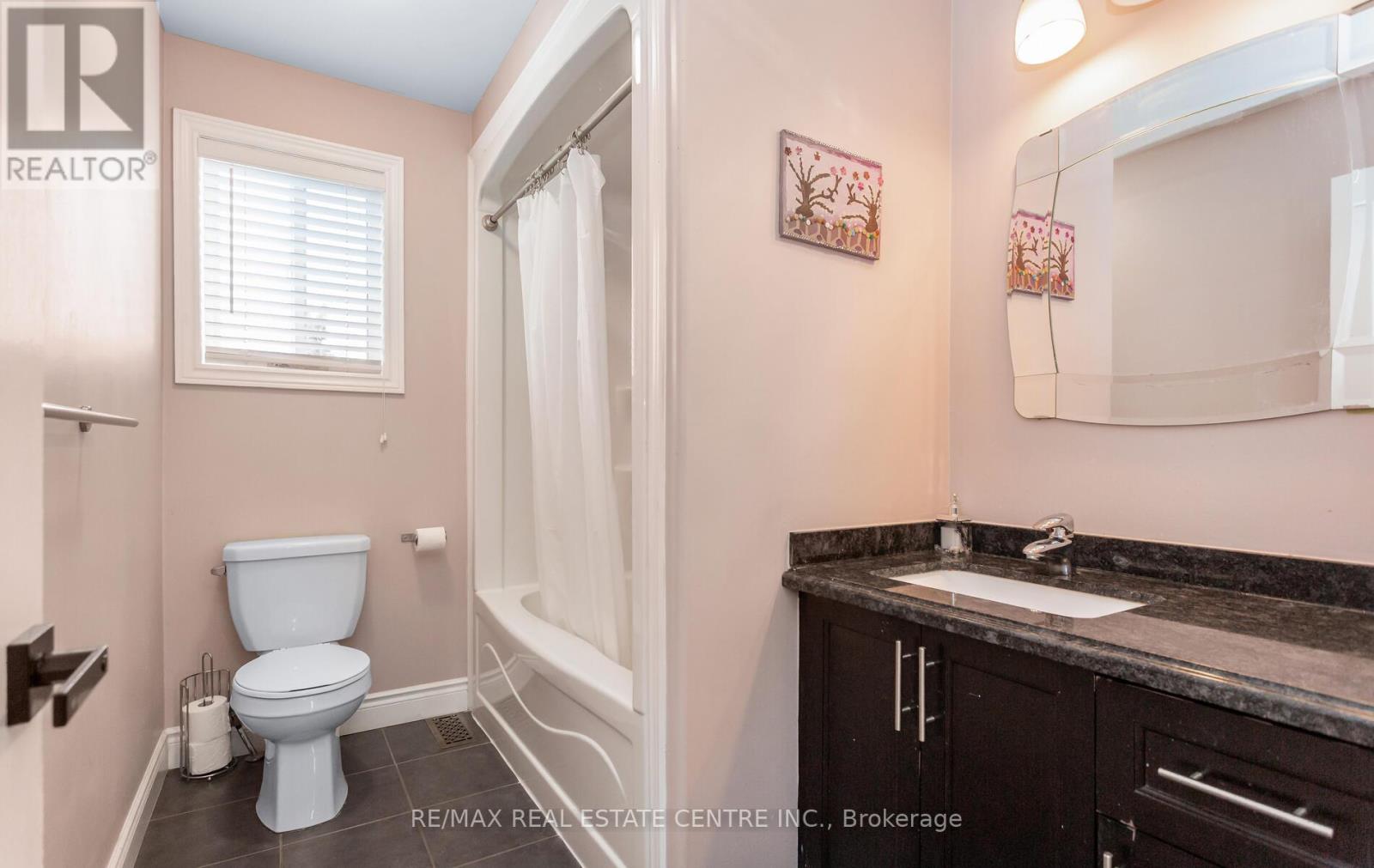 31 RIANNA COURT - 32