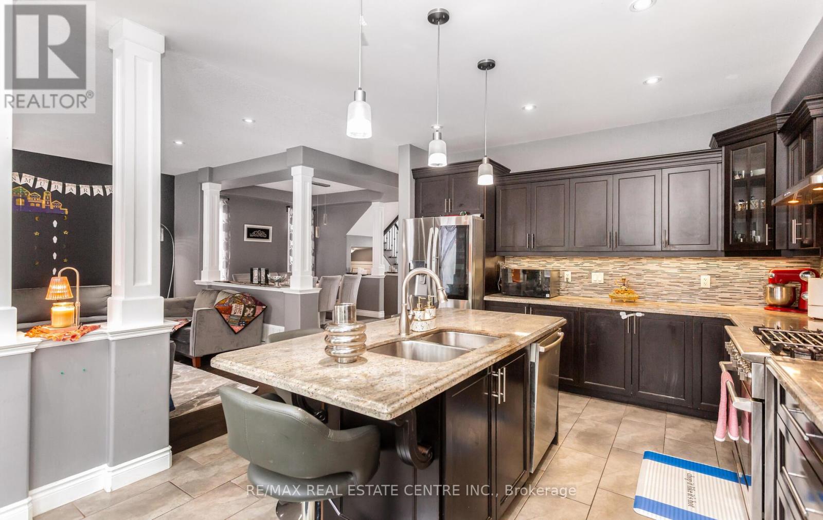 31 RIANNA COURT - 14