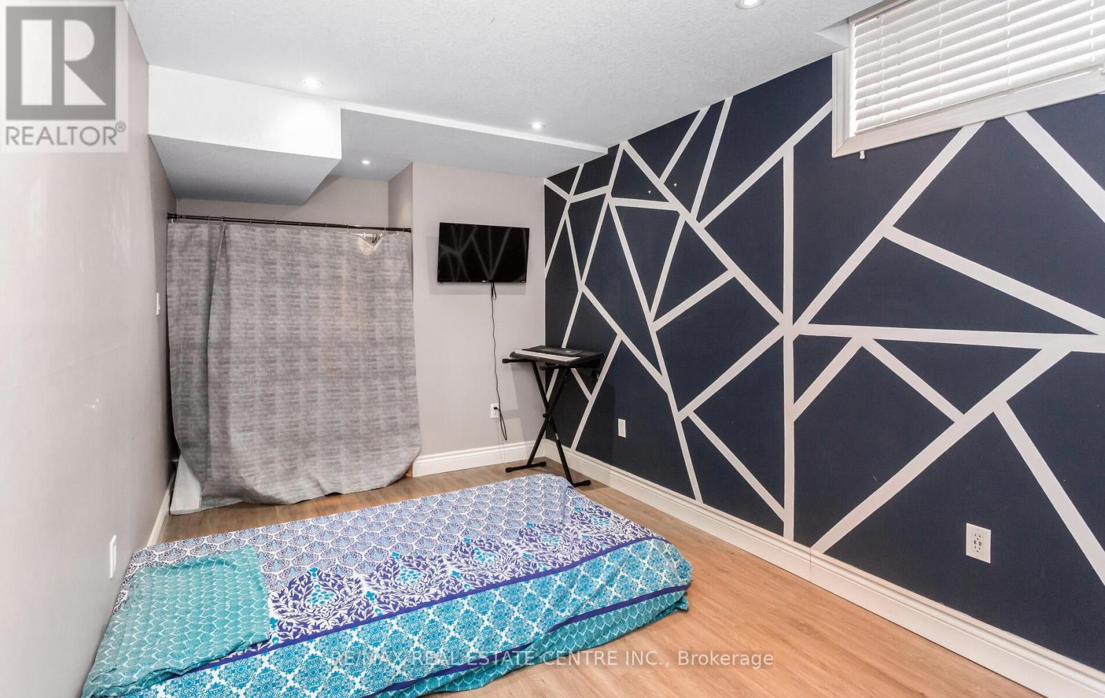 31 RIANNA COURT - 41