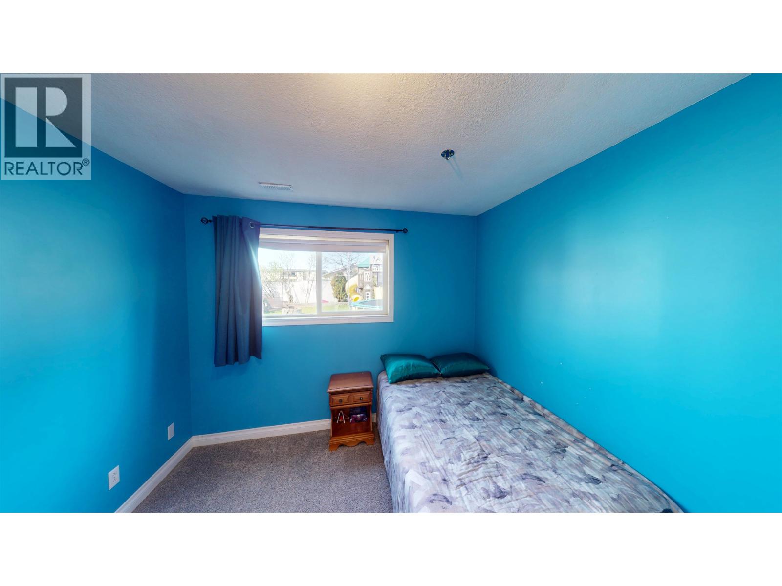 8916 84A STREET - 36