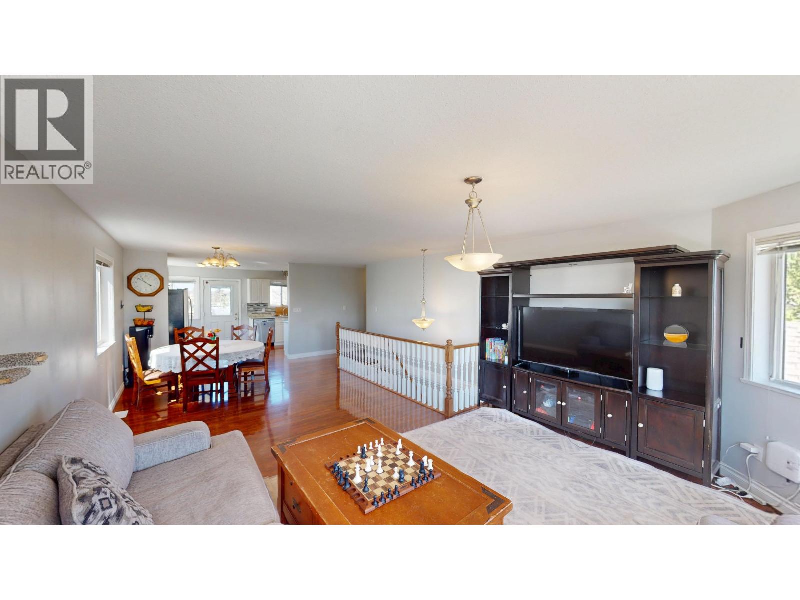 8916 84A STREET - 9
