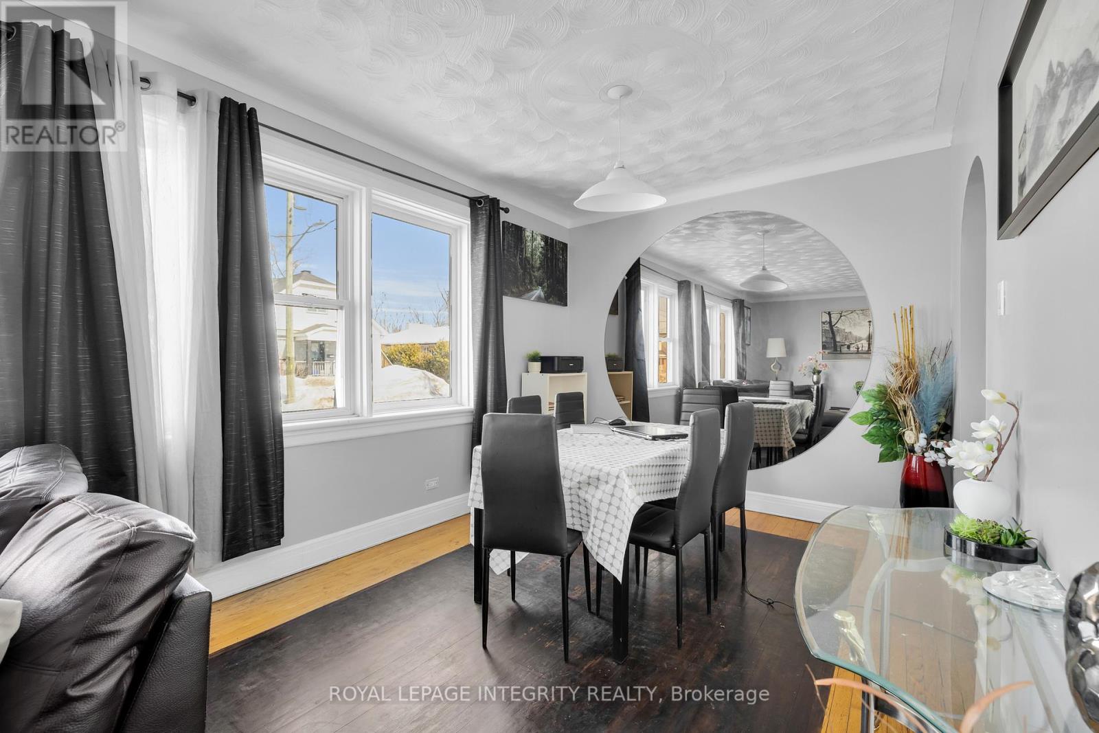 154 COLUMBUS AVENUE - 6