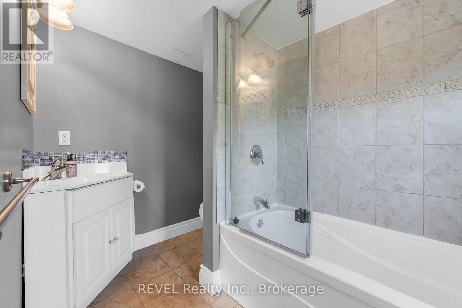 1786 YORK ROAD - 18